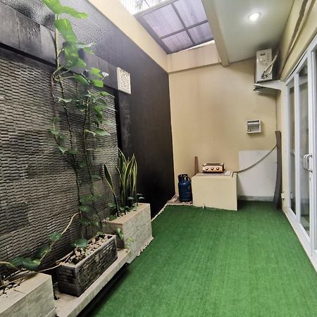 Platinum Setramurni Guest House Bandung 3Br Eksteriør billede