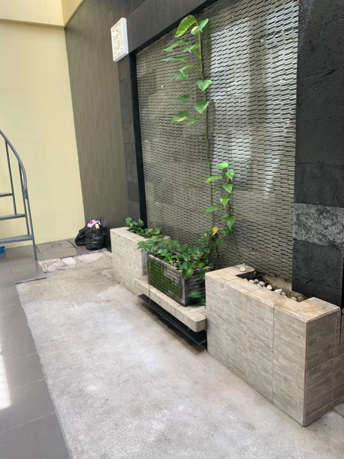 Platinum Setramurni Guest House Bandung 3Br Eksteriør billede