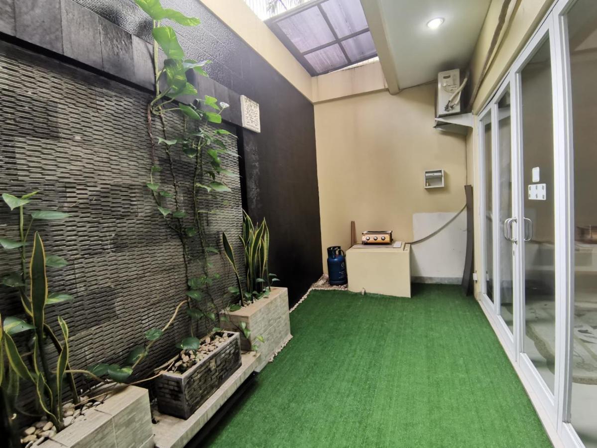 Platinum Setramurni Guest House Bandung 3Br Eksteriør billede